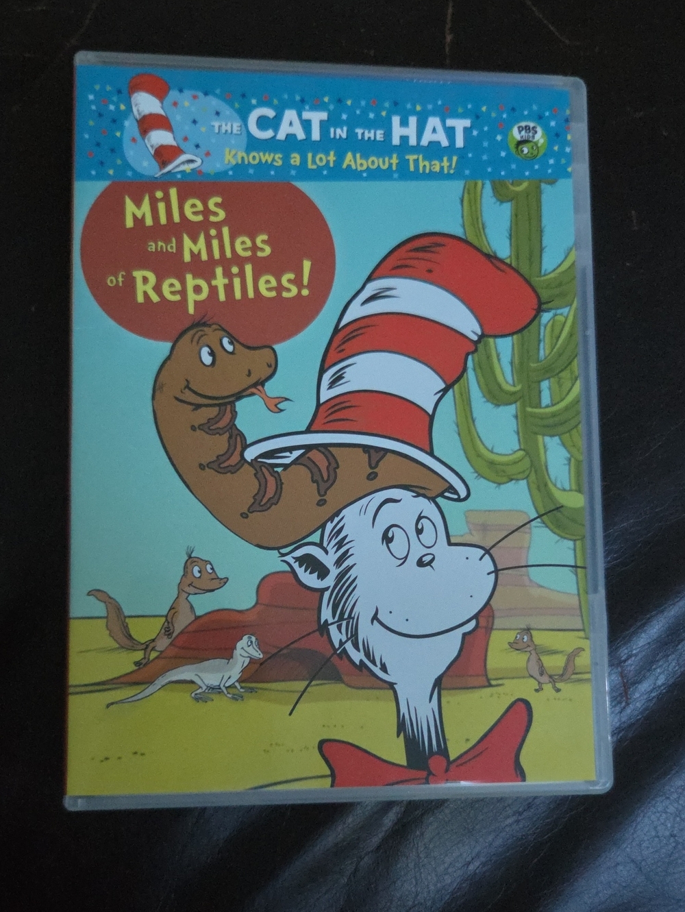 The Cat in the Hat: Miles and Miles of Reptiles! - Blue & Red DVD